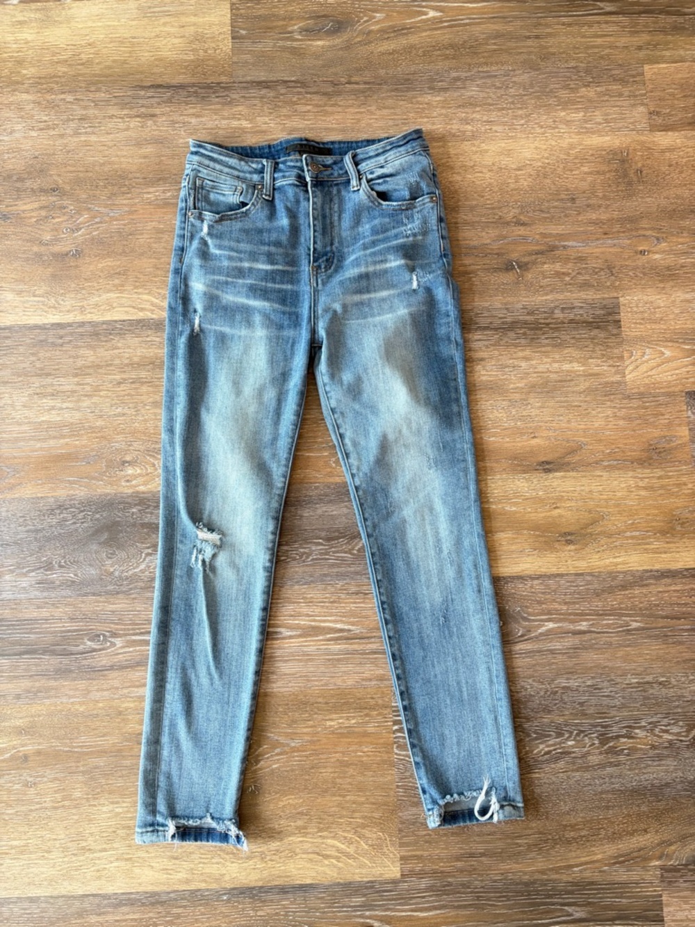 Risen Ember Light Wash High Rise Skinny Jeans distressed size 9/29 length 37” - Picture 3 of 12